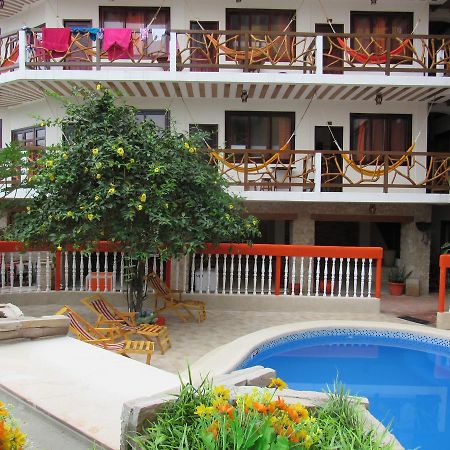 Hostal Pakaloro Montanita Ngoại thất bức ảnh