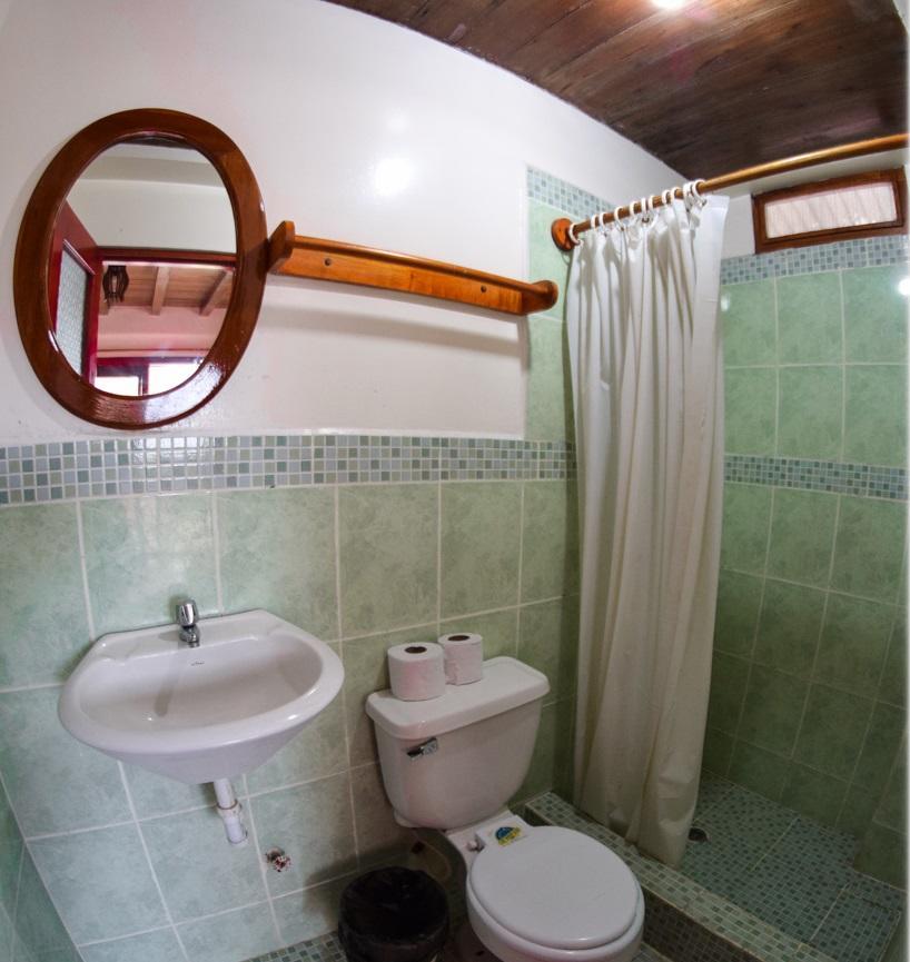 Hostal Pakaloro Montanita Ngoại thất bức ảnh